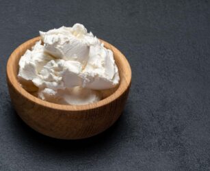 Mascarpone Ersatz: 9 Alternativen mit und ohne Milch